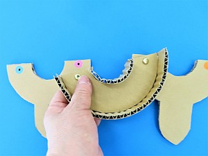 パーツ同志をつなげる様子