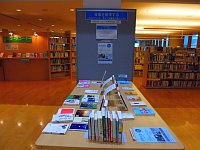 3階ミニ展示コーナー「日常を哲学する～○○について、あえて図書館で調べてみた～」会場の様子