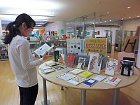 おすすめ本コーナー「日本の心を紡ぐ～文化・歴史・伝統～」展示資料の写真